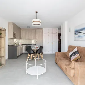 A410 Frontlilne Apartamento